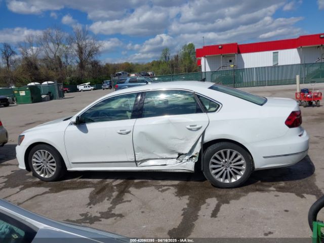 1VWBT7A39HC032664 Volkswagen Passat 1.8t Se