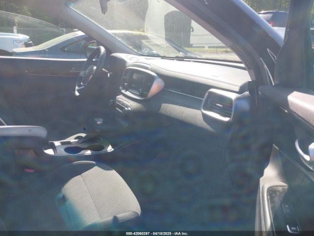 5XYPG4A58LG695161 KIA Sorento 3.3l S