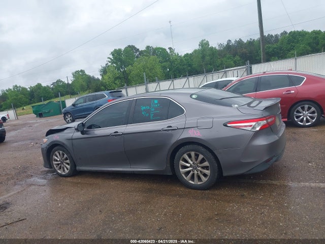 4T1B11HK5JU527961 Toyota CAMRY LE