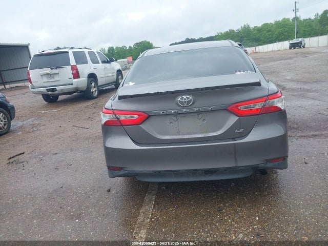 4T1B11HK5JU527961 Toyota CAMRY LE