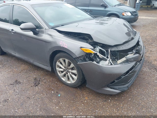 4T1B11HK5JU527961 Toyota CAMRY LE