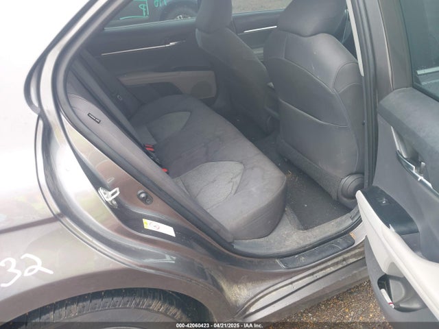 4T1B11HK5JU527961 Toyota CAMRY LE