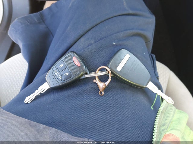 Chrysler 200 Touring 2014 1C3CCBBB7EN117992 Image 11
