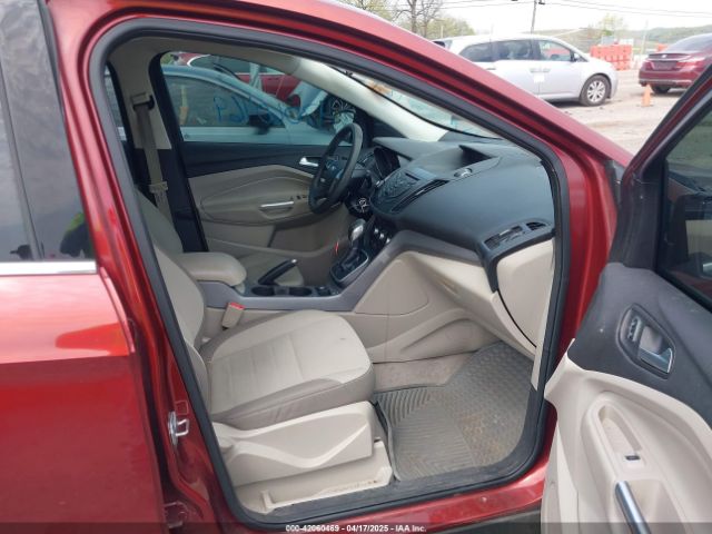 1FMCU0GX2EUB60526 Ford ESCAPE SE