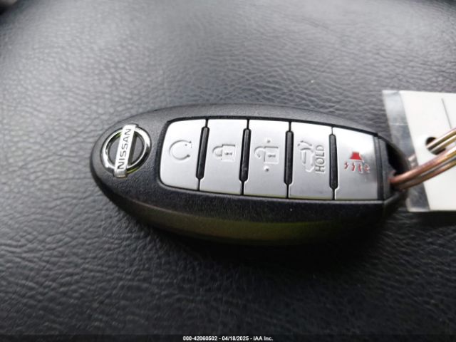 5N1AR2MM0EC663878 Nissan Pathfinder Sl