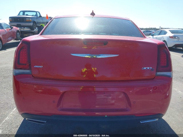 2C3CCAGGXGH117091 Chrysler 300 300s