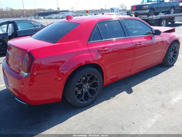 2C3CCAGGXGH117091 Chrysler 300 300s