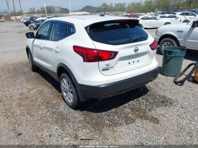 JN1BJ1CP4HW016685 Nissan Rogue Sport S
