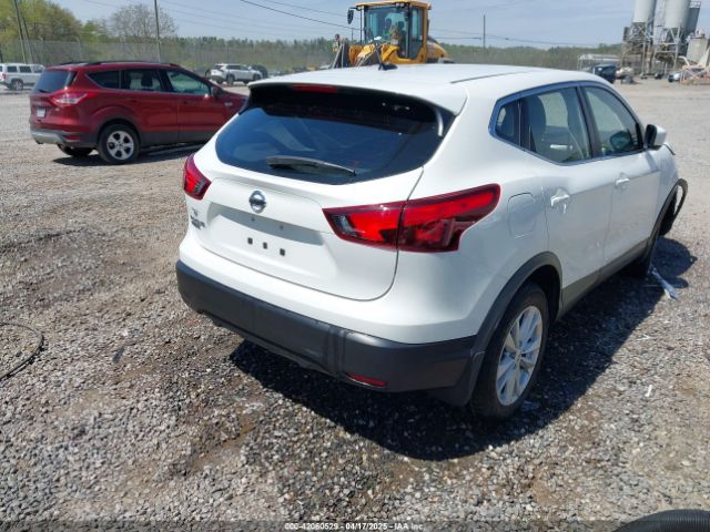 JN1BJ1CP4HW016685 Nissan Rogue Sport S