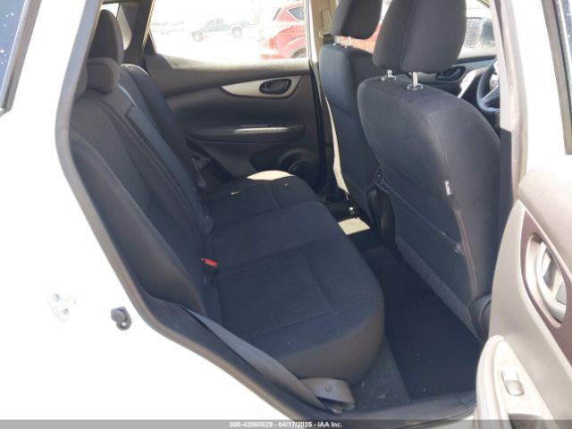 JN1BJ1CP4HW016685 Nissan Rogue Sport S