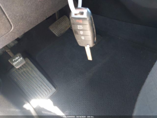 5XYPG4A57KG494222 KIA Sorento 3.3l Lx