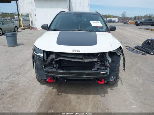 3C4NJDDBXHT500588 Jeep New Compass Trailhawk 4x4