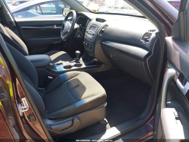 5XYKTDA70FG604220 KIA Sorento Lx V6