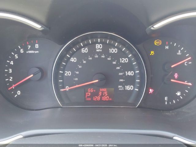 5XYKTDA70FG604220 KIA Sorento Lx V6