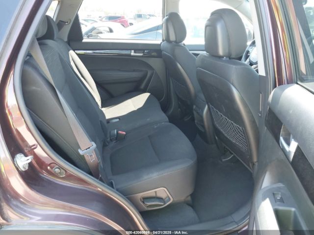 5XYKTDA70FG604220 KIA Sorento Lx V6