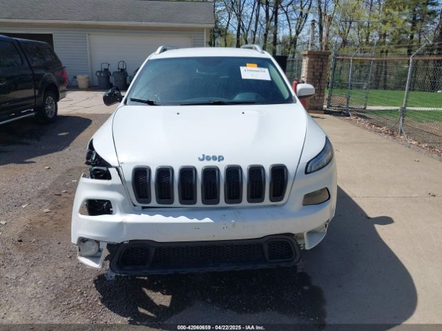1C4PJLCS3FW670254 Jeep Cherokee Latitude