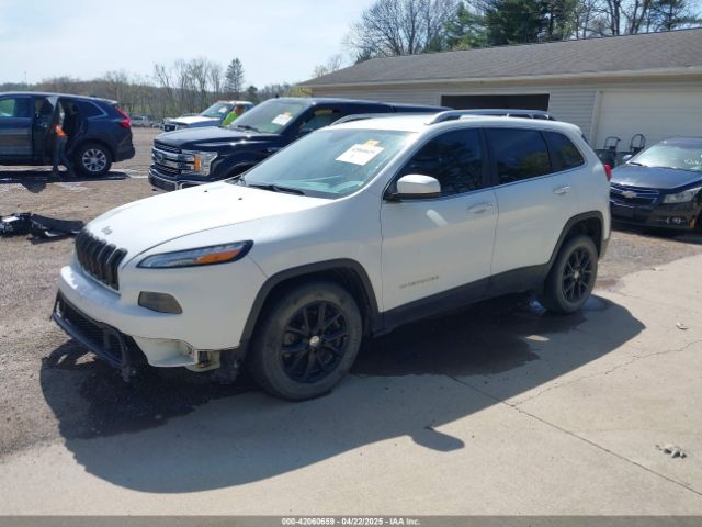 1C4PJLCS3FW670254 Jeep Cherokee Latitude