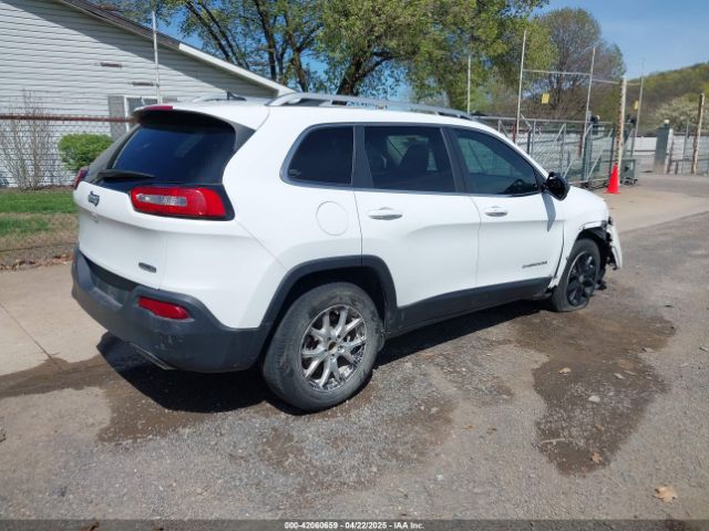 1C4PJLCS3FW670254 Jeep Cherokee Latitude