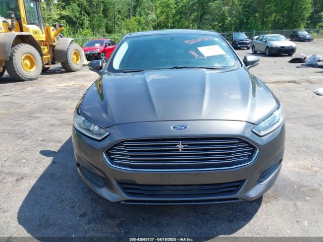 3FA6P0H72GR388131 Ford FUSION SE