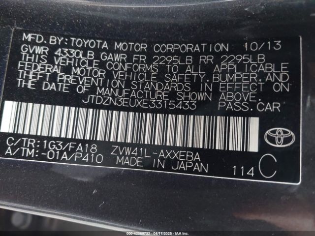 JTDZN3EUXE3315433 Toyota Prius V Three