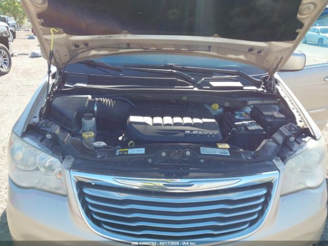 2C4RC1BG4ER372629 Chrysler Town & Country Touring