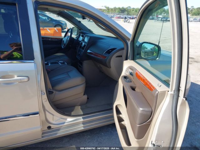 2C4RC1BG4ER372629 Chrysler Town & Country Touring