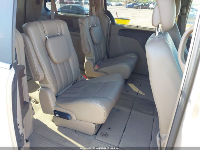 2C4RC1BG4ER372629 Chrysler Town & Country Touring