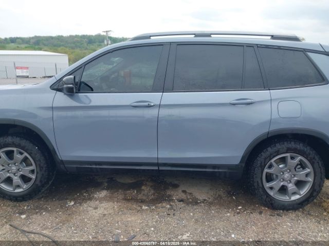 5FNYF8H69SB012063 Honda Passport Awd Trailsport