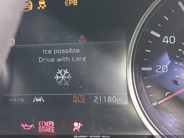 KNDNC5H39R6406040 KIA Carnival Mpv Ex