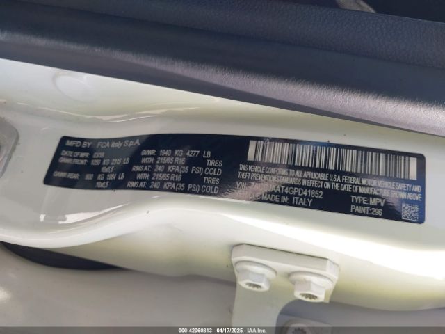 ZACCJAAT4GPD41852 Jeep Renegade Sport