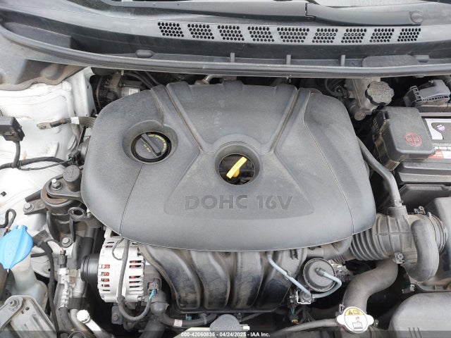 5NPDH4AE6FH555767 Hyundai ELANTRA SE