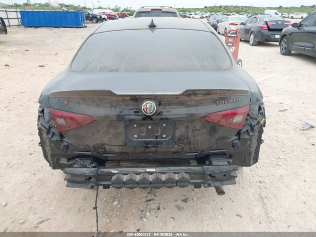 ZARFANBN4K7607998 Alfa Romeo Giulia Ti Sport Awd