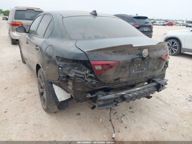 ZARFANBN4K7607998 Alfa Romeo Giulia Ti Sport Awd