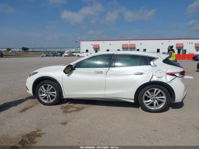 SJKCH5CP1KA008582 Infiniti Qx30 Luxe