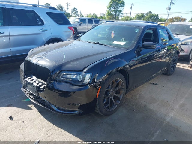 Chrysler 300 300s 2019 2C3CCABG8KH628668 Image 2