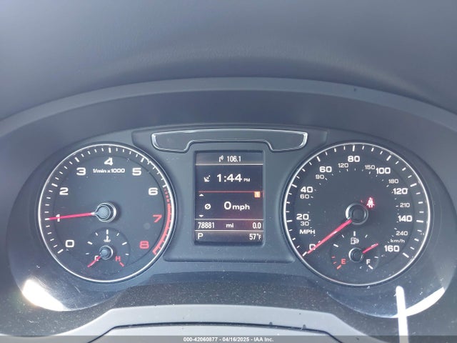 WA1JCCFS5HR003127 Audi Q3 2.0t Premium