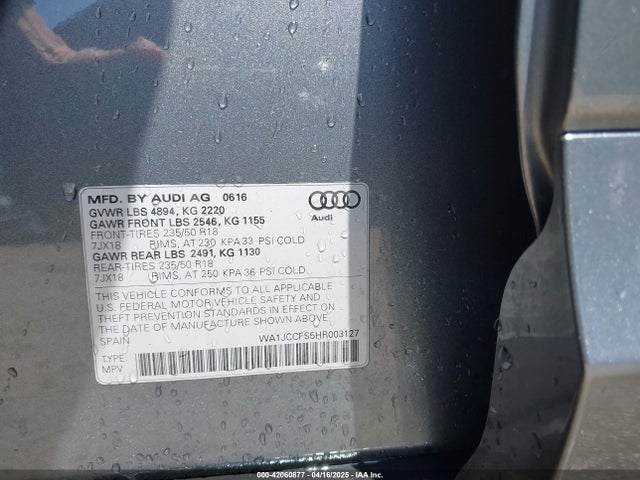 WA1JCCFS5HR003127 Audi Q3 2.0t Premium