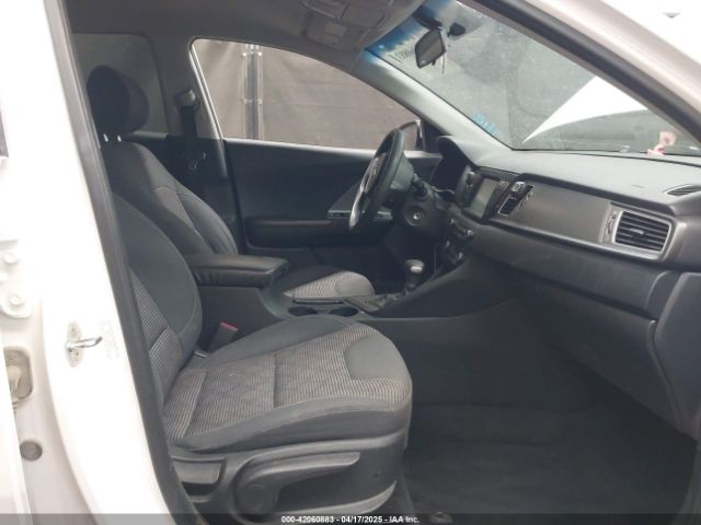 2017 KIA NIRO KNDCB3LC3H5062165 Photo 4