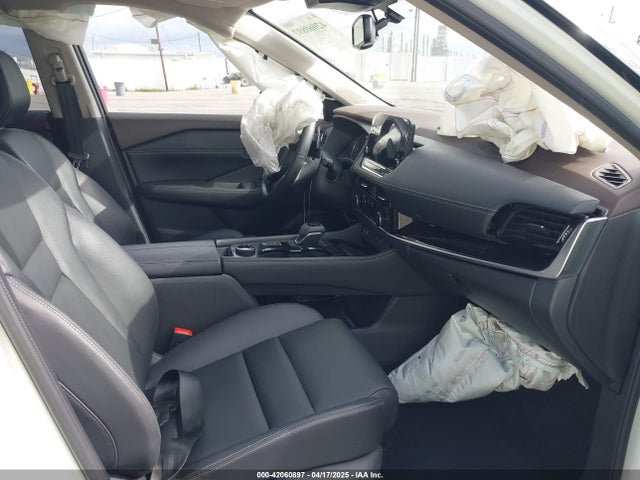 JN8BT3CB7PW464185 Nissan Rogue Sl Intelligent Awd