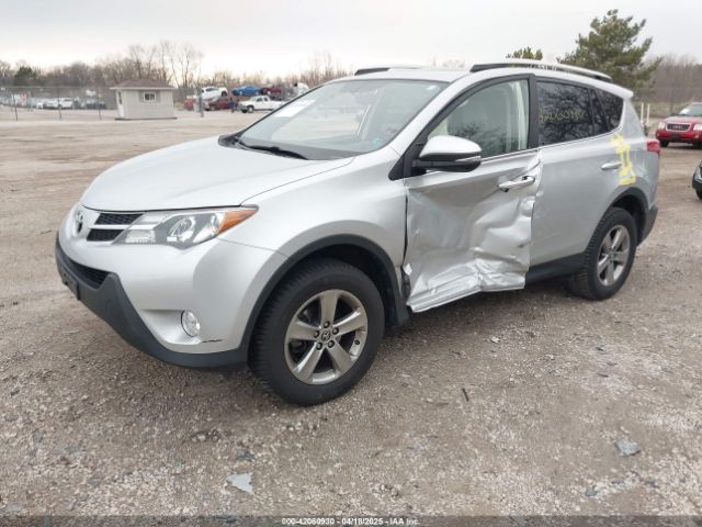 JTMWFREV3FD051415 Toyota Rav4 Xle