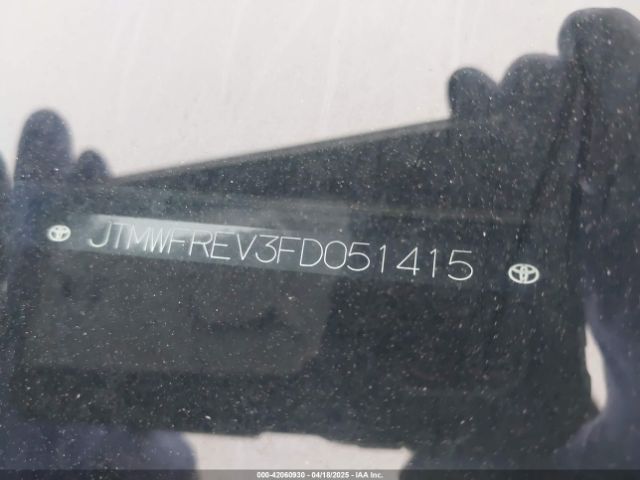 JTMWFREV3FD051415 Toyota Rav4 Xle