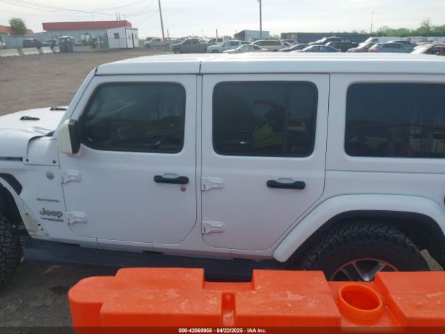 1C4HJXEG4JW319754 Jeep Wrangler Unlimited Sahara 4x4
