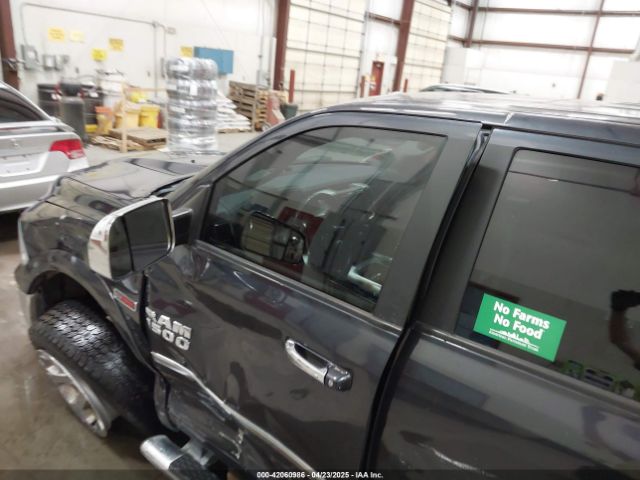 1C6RR7VMXJS229901 RAM 1500 Laramie  4x4 6'4 Box