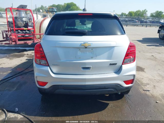 3GNCJKSB2LL211624 Chevrolet Trax Fwd Ls