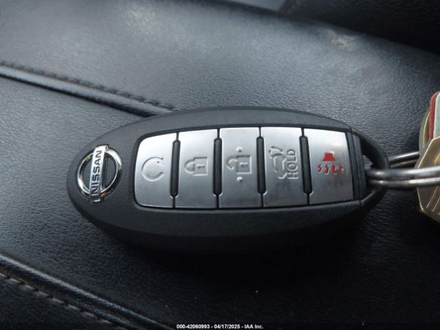 5N1AT2MT5JC798616 Nissan Rogue Sl