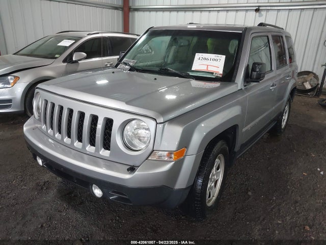 1C4NJPBA5GD621464 Jeep Patriot Sport