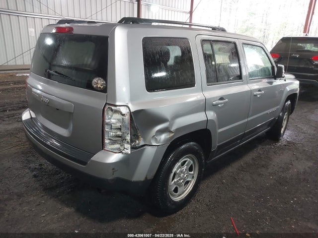1C4NJPBA5GD621464 Jeep Patriot Sport