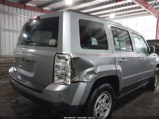 1C4NJPBA5GD621464 Jeep Patriot Sport