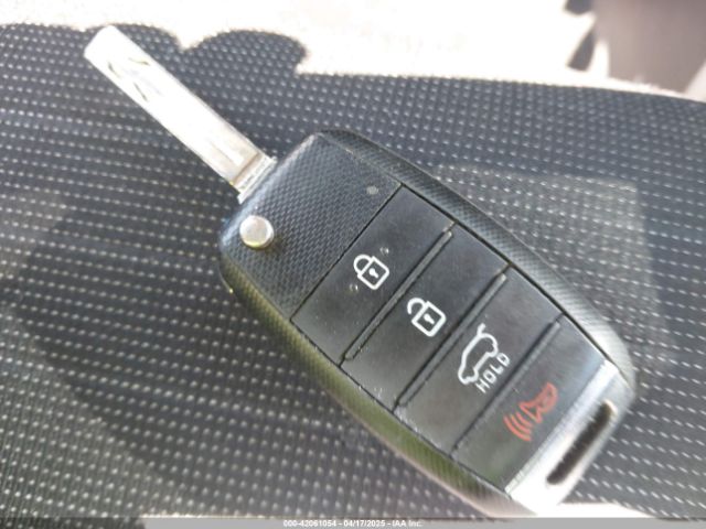 KNDPM3AC9J7472378 KIA Sportage Lx