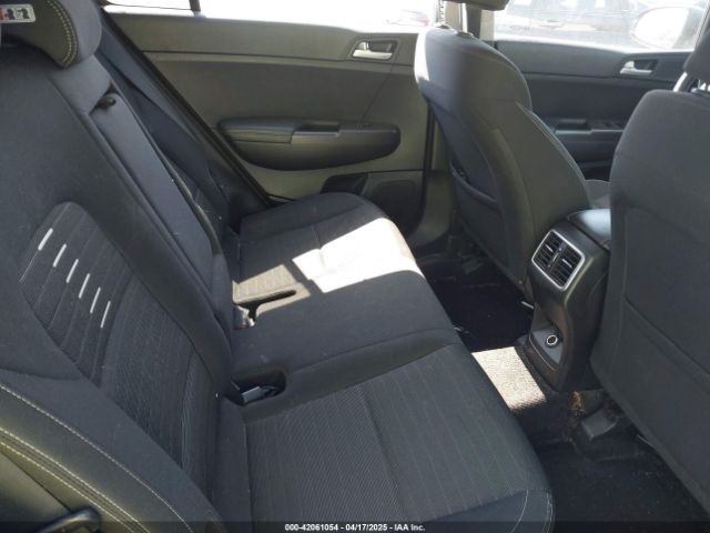 KNDPM3AC9J7472378 KIA Sportage Lx